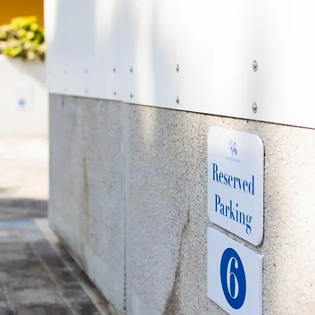 Terme - Private Parking 아파트호텔